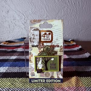 Disney WDW Ezra & The Haunted Mansion 40th Anniversary LE 1500 Pin NOS